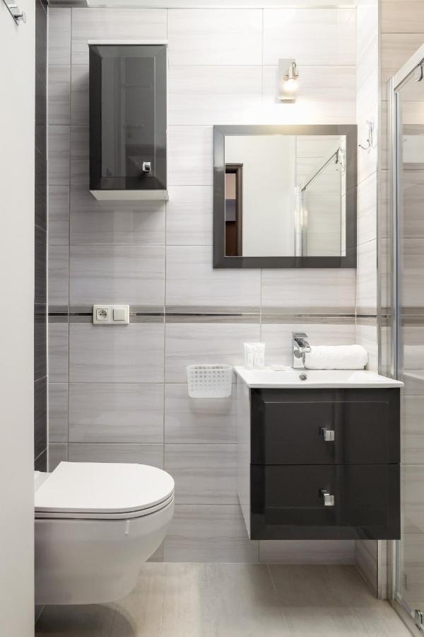 Stylish Korfantego Apartment Next To Spodek By Noclegi Renters Katowice Extérieur photo
