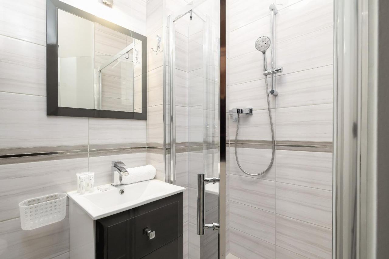Stylish Korfantego Apartment Next To Spodek By Noclegi Renters Katowice Extérieur photo