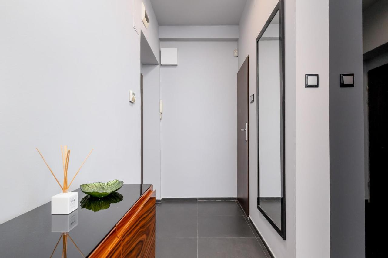 Stylish Korfantego Apartment Next To Spodek By Noclegi Renters Katowice Extérieur photo